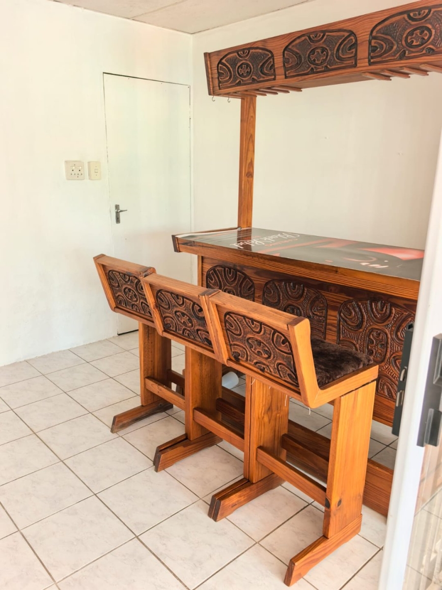 4 Bedroom Property for Sale in Pellissier Free State